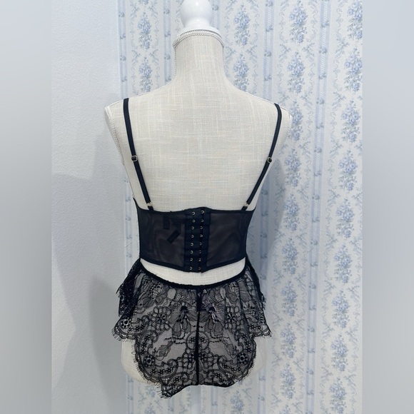 Victoria’s Secret vintage inspired black bustier and undies set - Picture 3 of 5